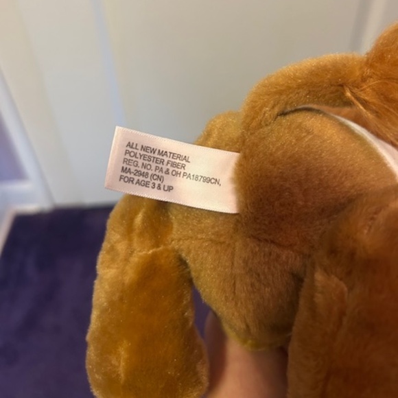 Ritz Carlton Naples Lion Plushy - Picture 5 of 5